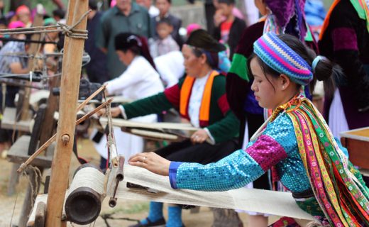 Dệt lanh truyền thống ở Hà Giang 