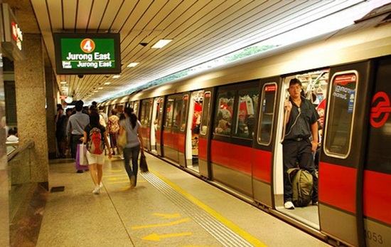 phương tiện công cộng khi đi du lịch singapore
